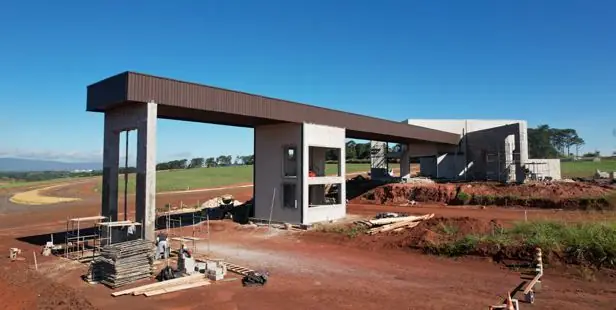 Portaria em construção